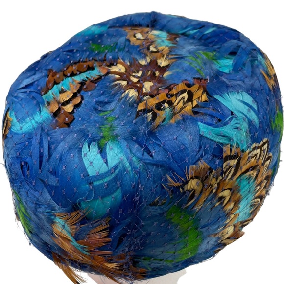 Vintage Marshall Fields 40s Pheasant Feather Ladies Elegant Event Pillbox Hat 46 - Picture 6 of 16